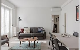 Amazing 2 Bedrooms Apt - Yellow Line